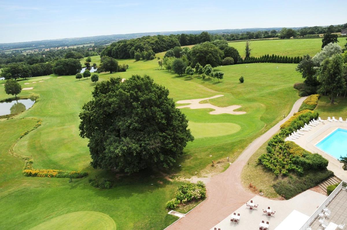 Golf sur le terrain de l'hôtel ou à proximité