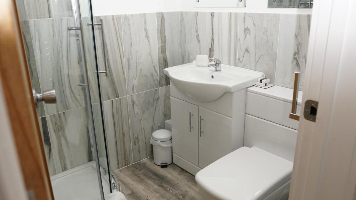 The Horseshoe Inn - Housity