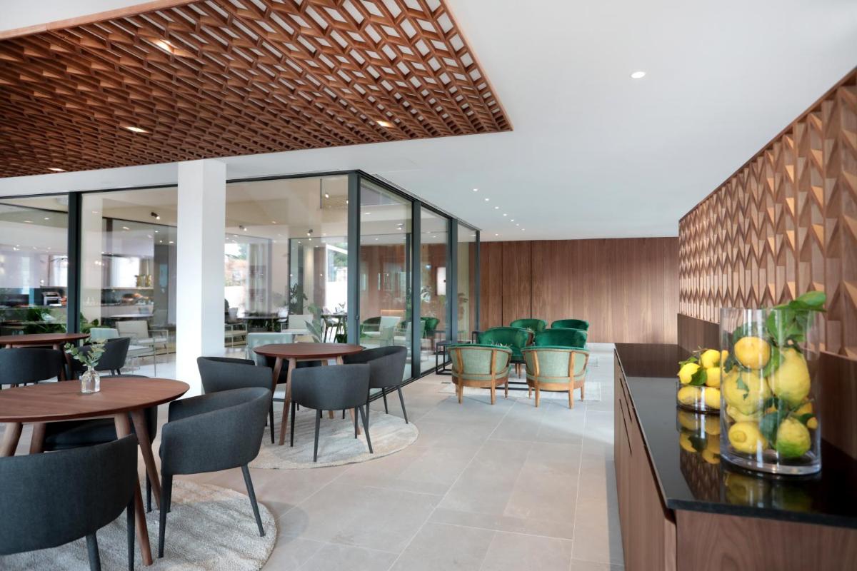 Un restaurante o sitio para comer en Es Princep - The Leading Hotels of the World