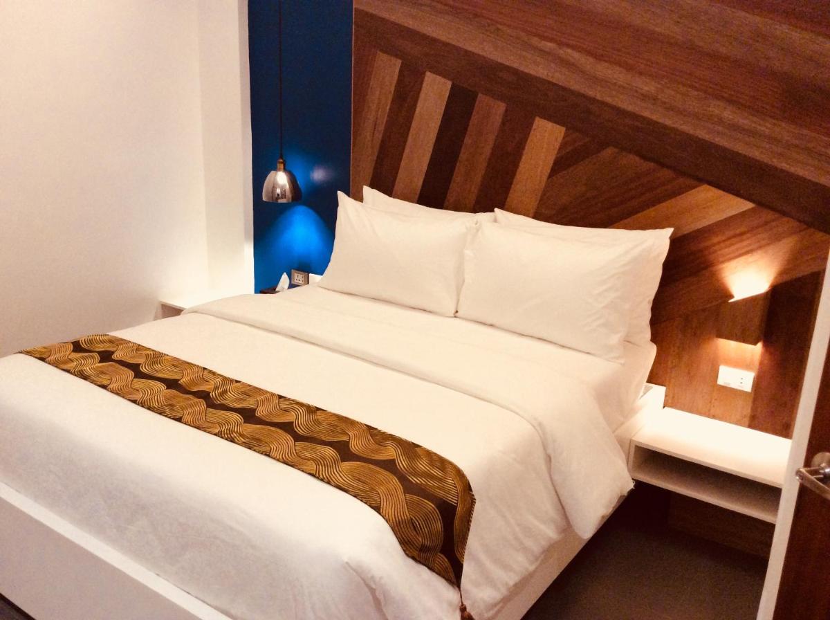 OYO 609 G Executive Hotel And Spa Boracay - Housity