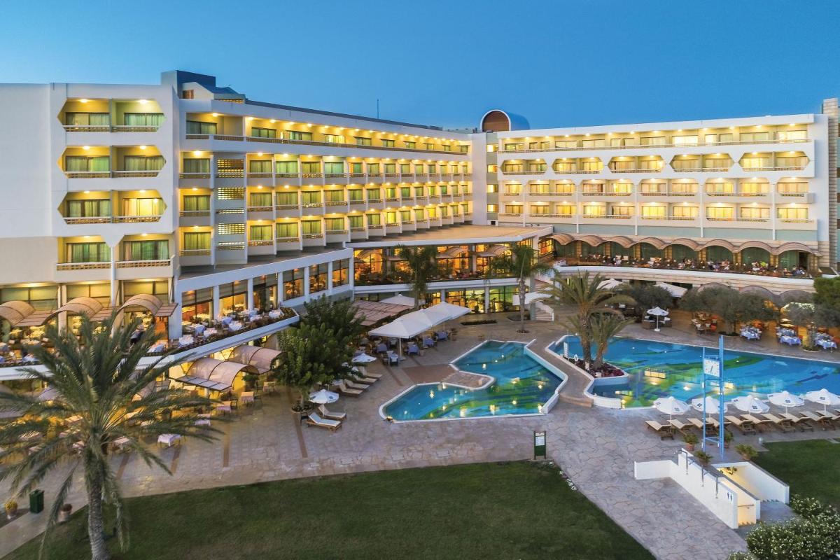 Constantinou Bros Athena Royal Beach Hotel - Housity