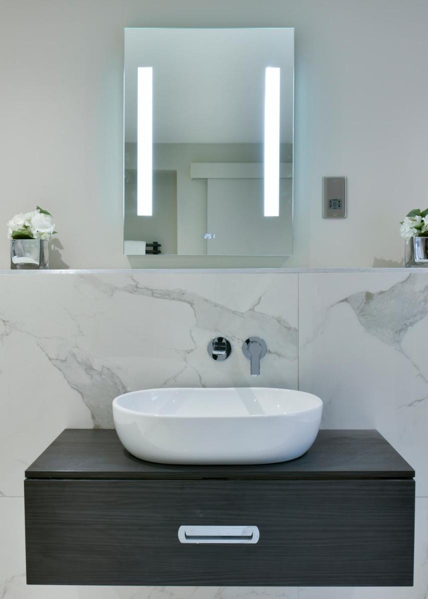 31 Meridian Place - Housity