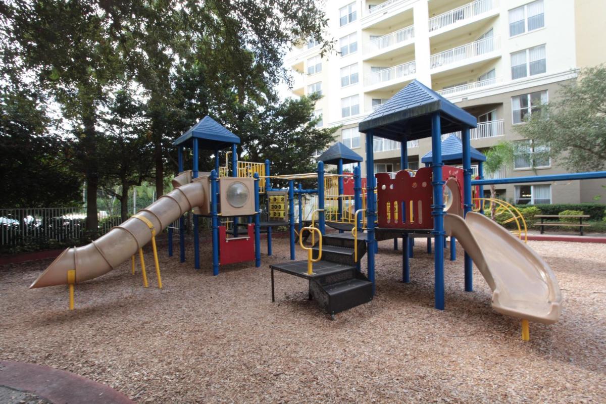 Vacation Village at Parkway - Housity