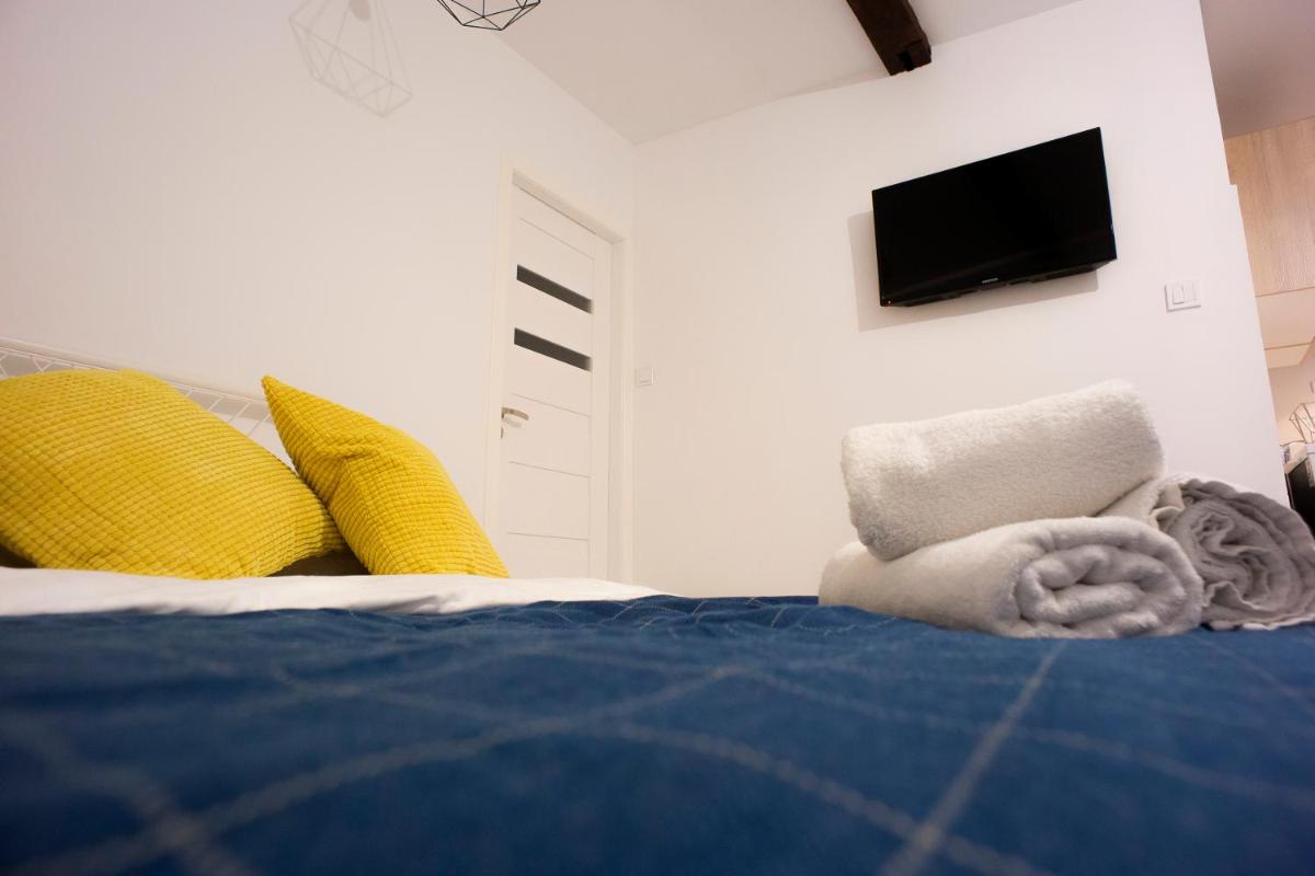 Niebia?ski Apartament - Housity