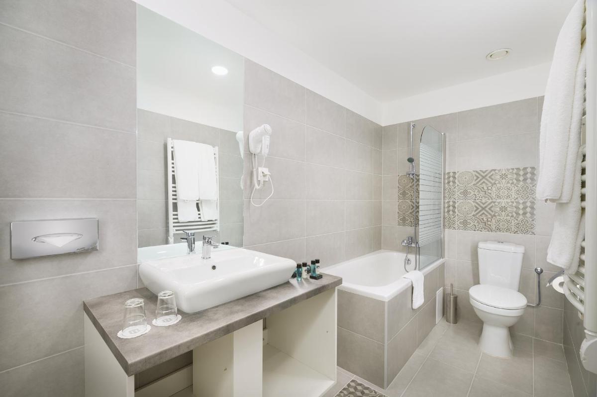 Arcadia Hotel Budapest - Housity