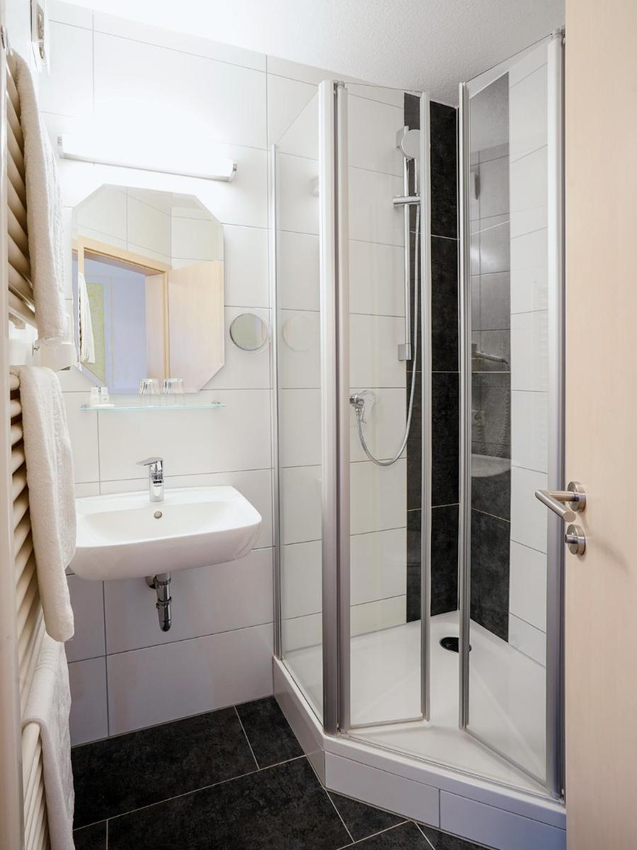Hotel Gasthof zum Biber - Housity