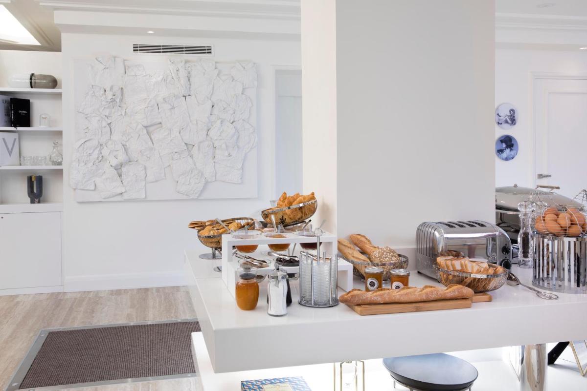 Nourriture dans l'hôtel ou à proximité