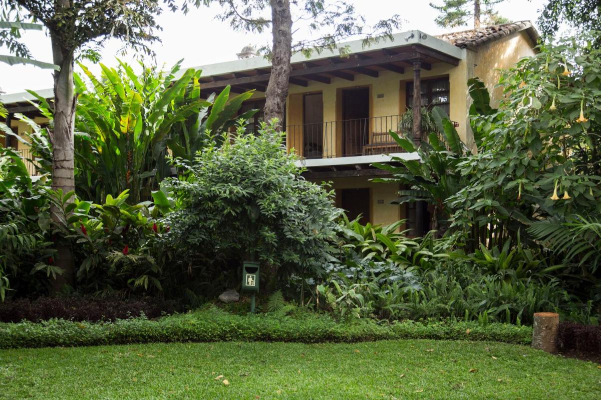 Hotel Las Farolas - Housity