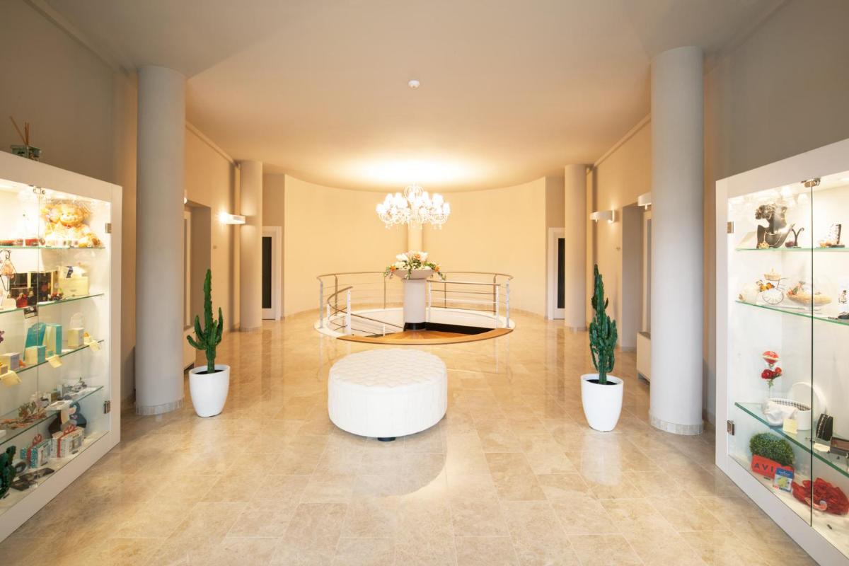 Relais I Piastroni - Housity