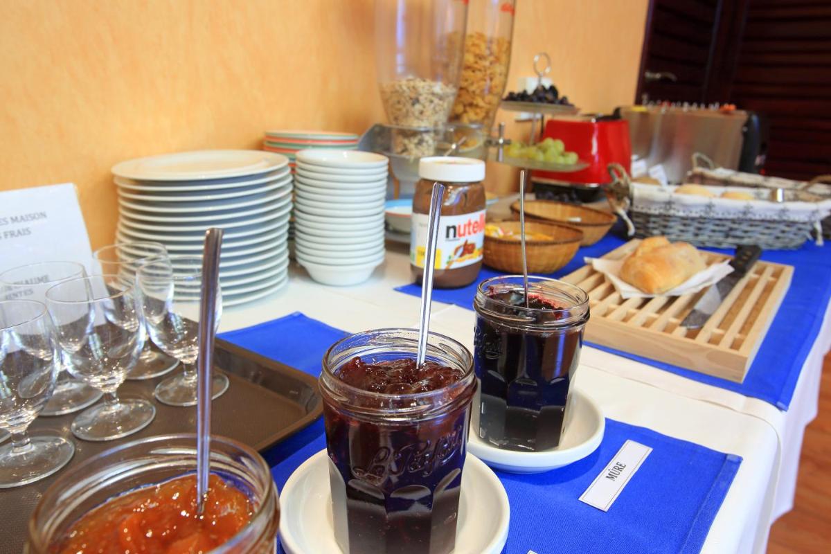 Hôtel Restaurant l'Hirondelle - Housity