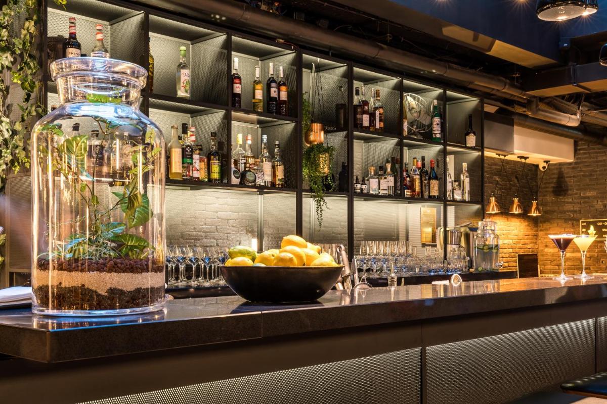 Boissons dans l'établissement Laz' Hotel Spa Urbain Paris
