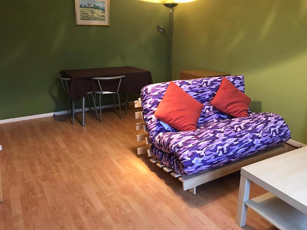 Flat 9a Badby Close - Housity
