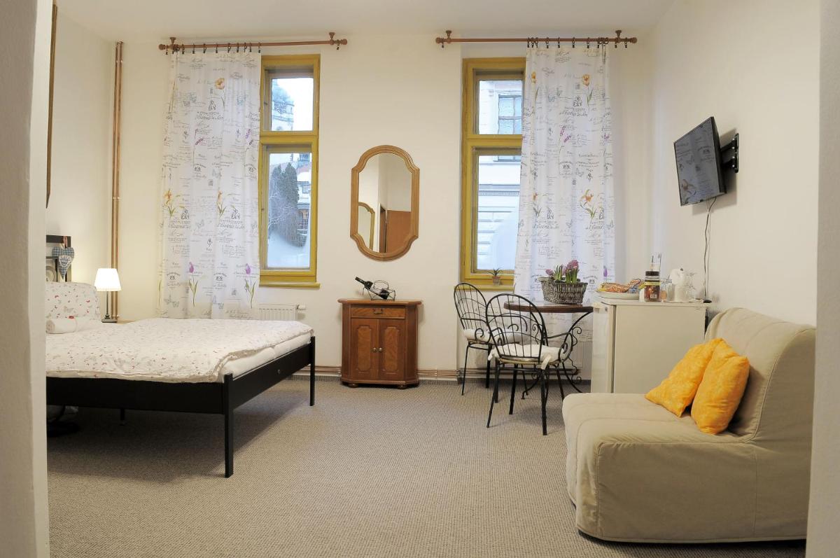 Apartmány V Podzámčí II. - Housity