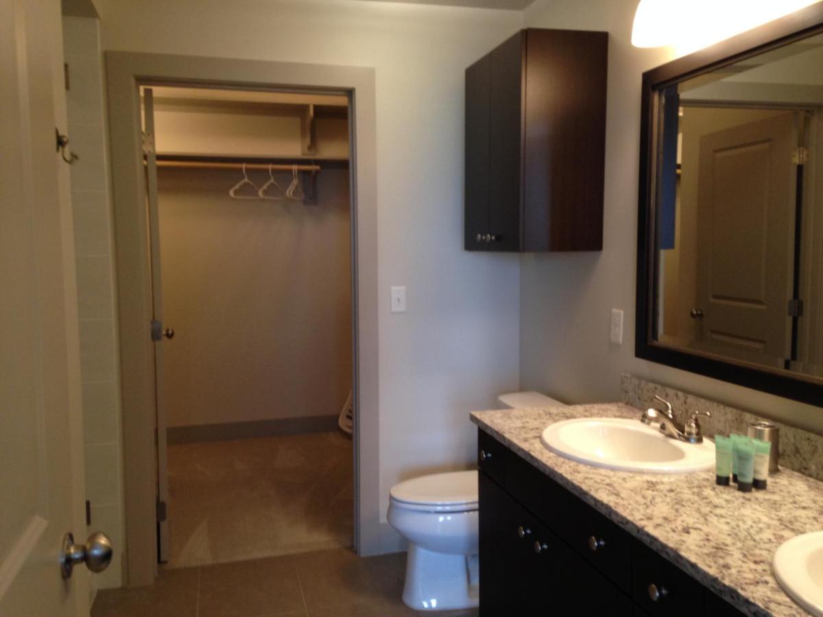 National at Tysons Corner - Housity