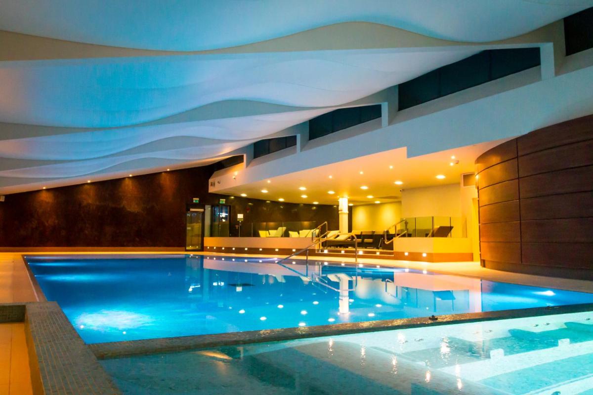 The Mere Golf Resort & Spa - Housity