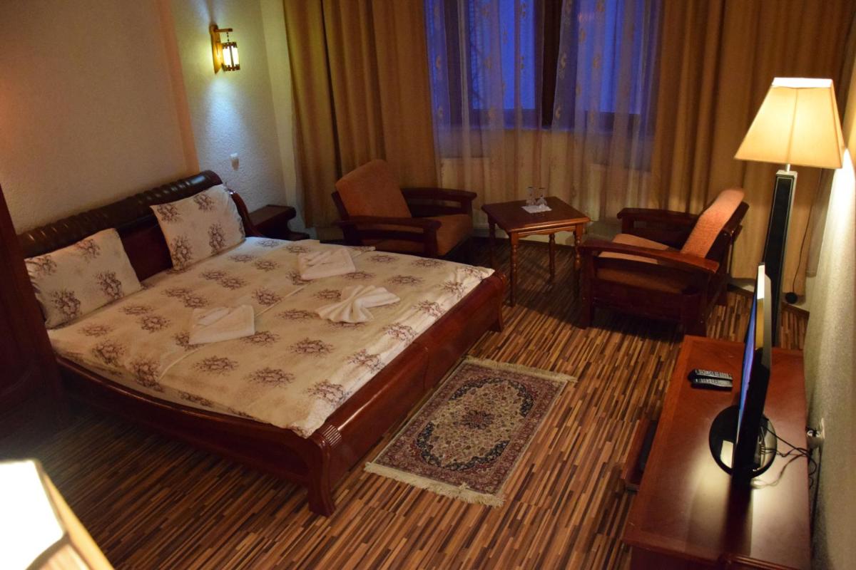Hotel Denis - Housity