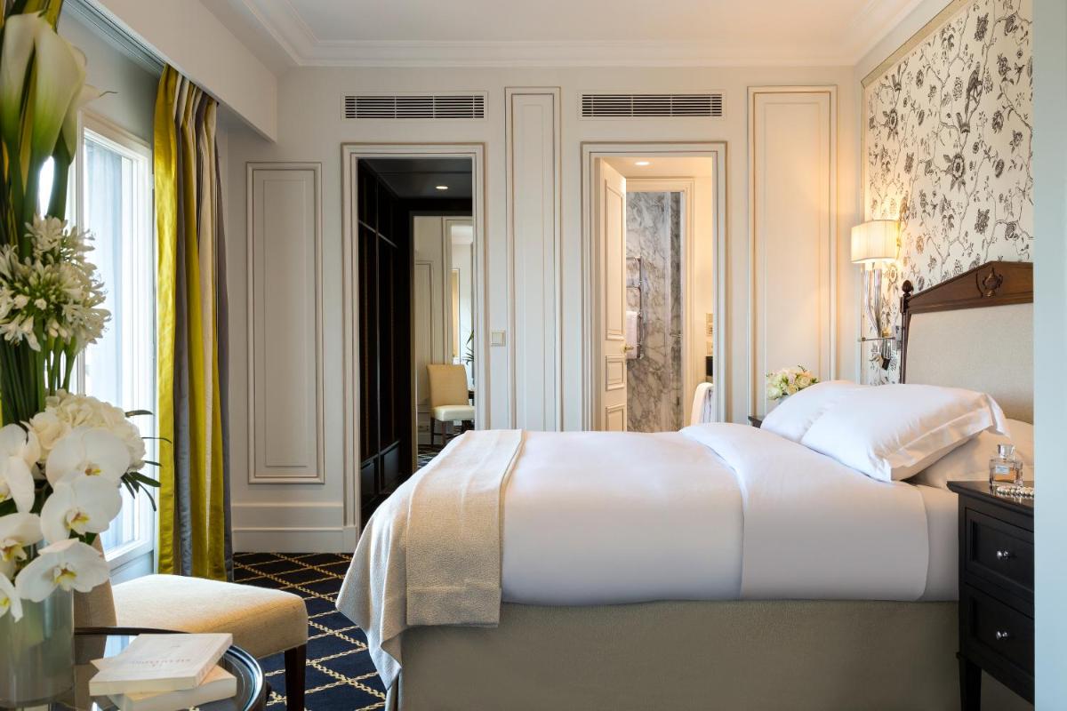 Un ou plusieurs lits dans un hébergement de l'établissement Hôtel San Régis Un ou plusieurs lits dans un hébergement de l'établissement Hôtel San Régis