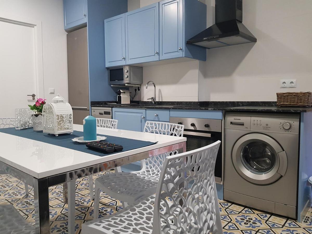 Apartamento 1ª linea by Hugo Beach Hotel - Familias - Housity
