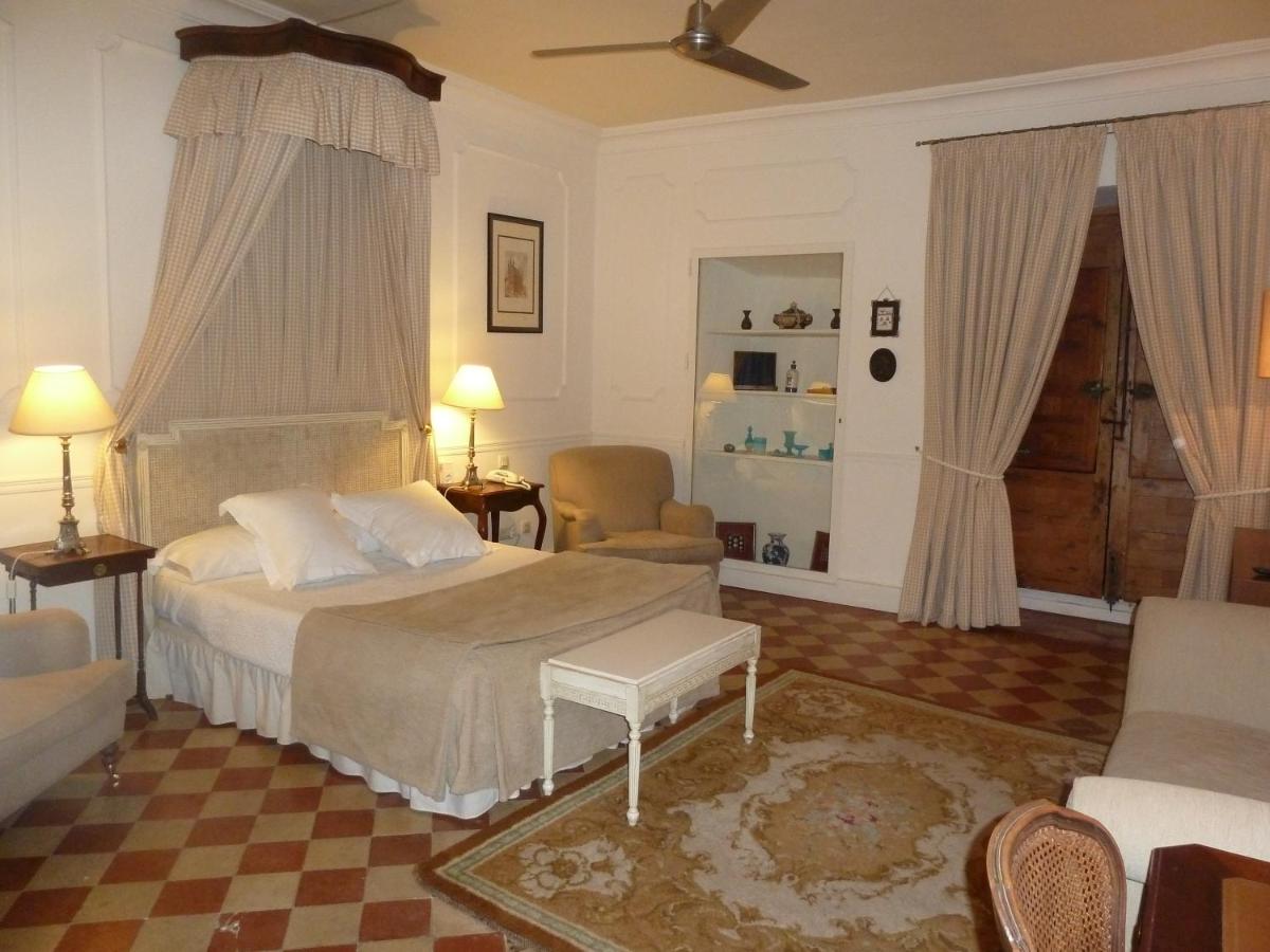 Cama o camas de una habitación en Hotel Spa Salinas de Imón