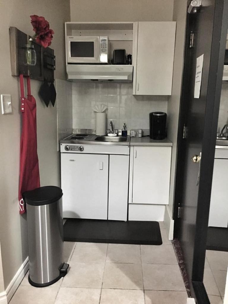 1-Bedroom Cozy Suite #23 by Amazing Property Rentals - Housity