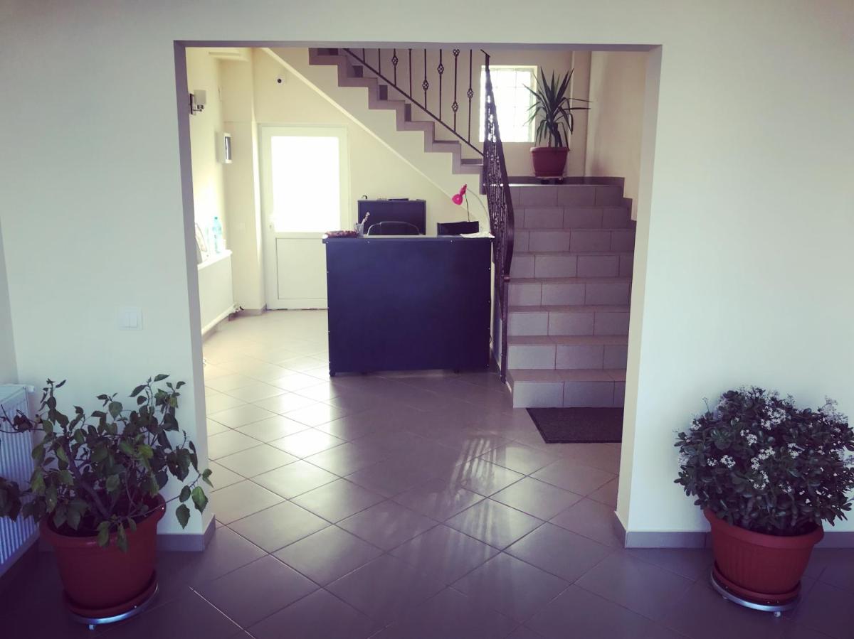 Casa Bucurr - Housity