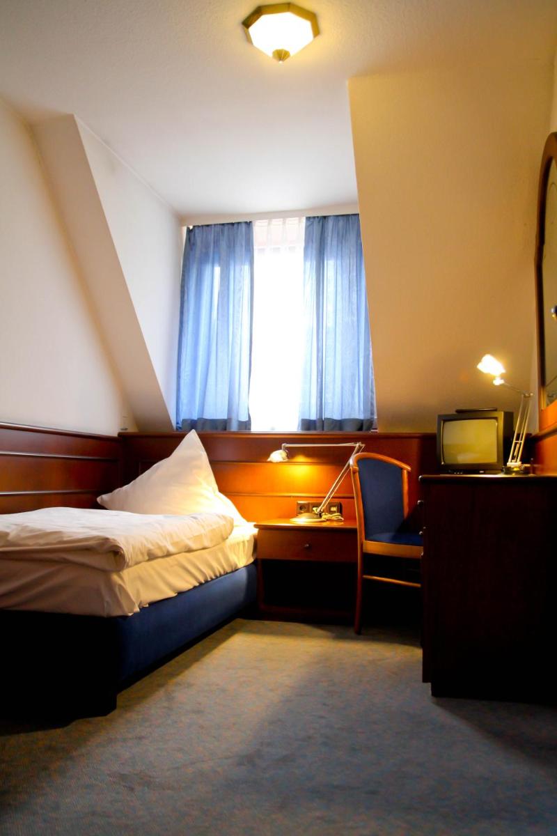 Hotel Garni Italia - Housity