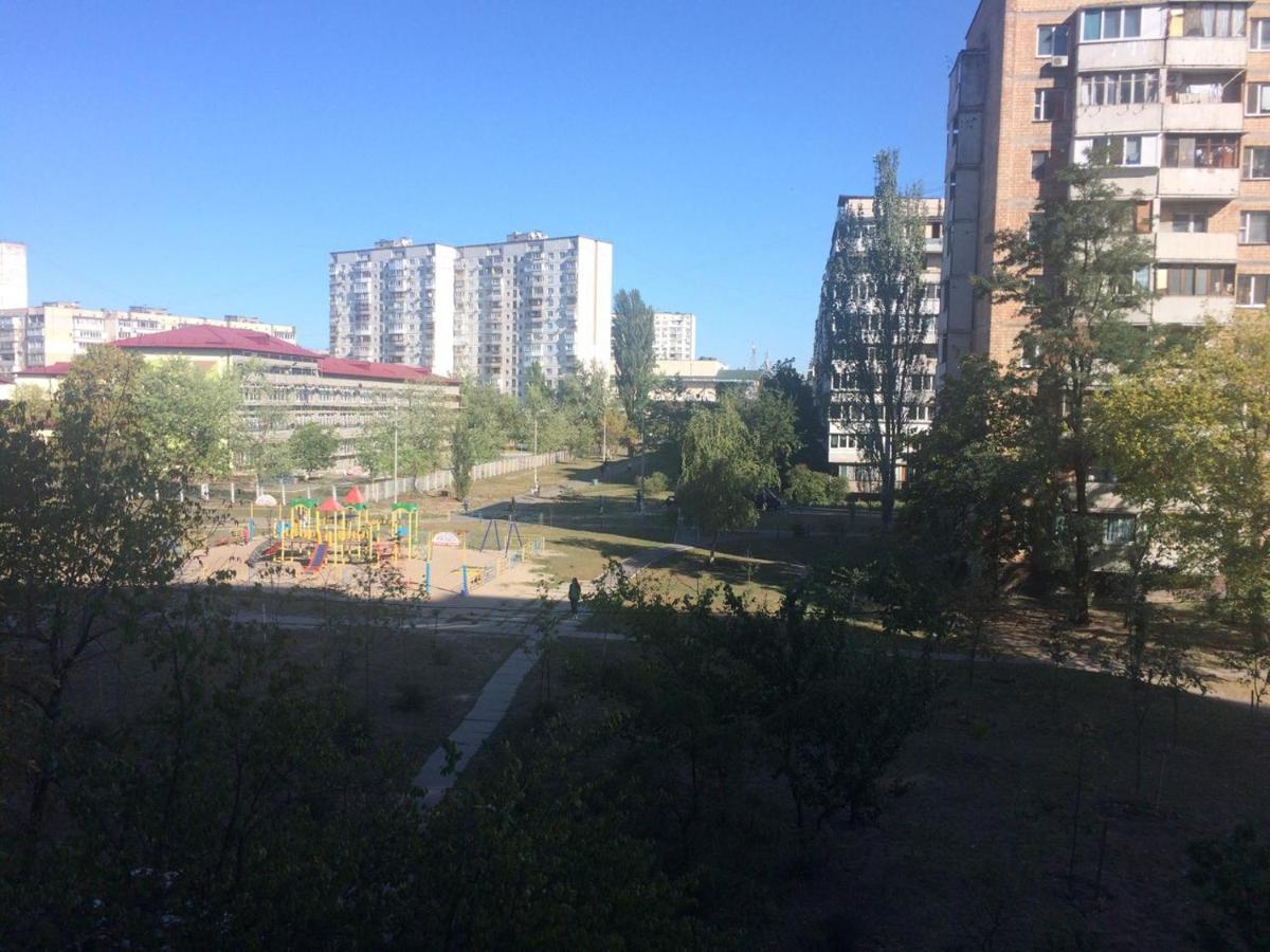 Suitetrails - Apartment on the Obolon