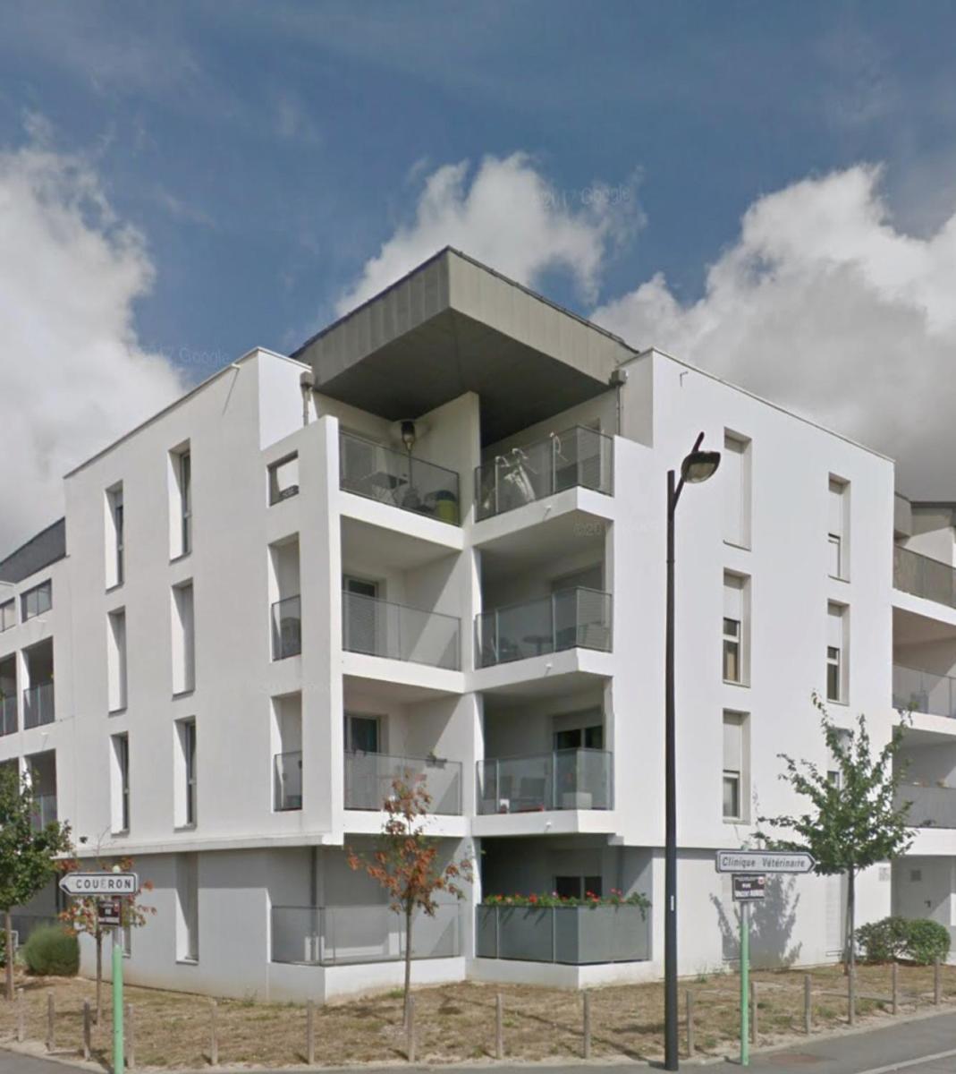 Le Petit Zénith - Housity