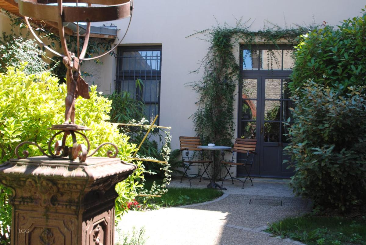 Jardin de l'établissement Hôtel Restaurant Spa Le Sauvage