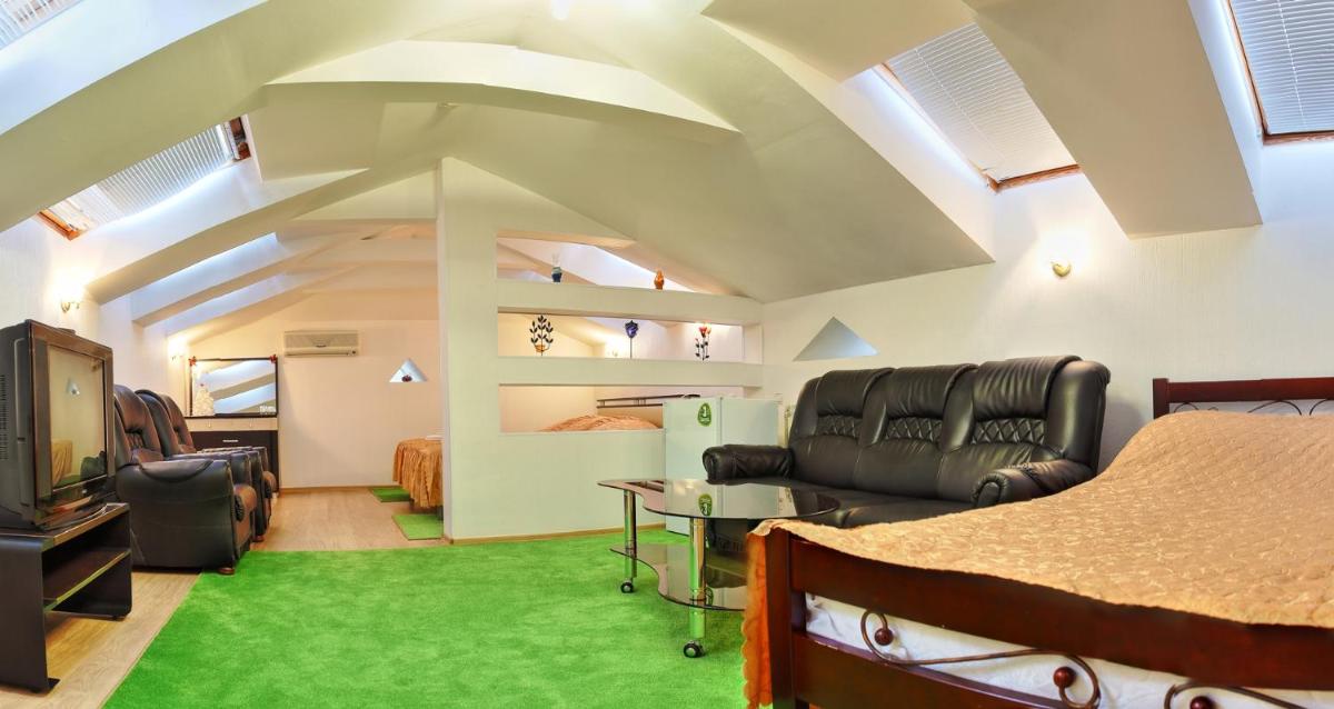 Hotel Slavia - Housity