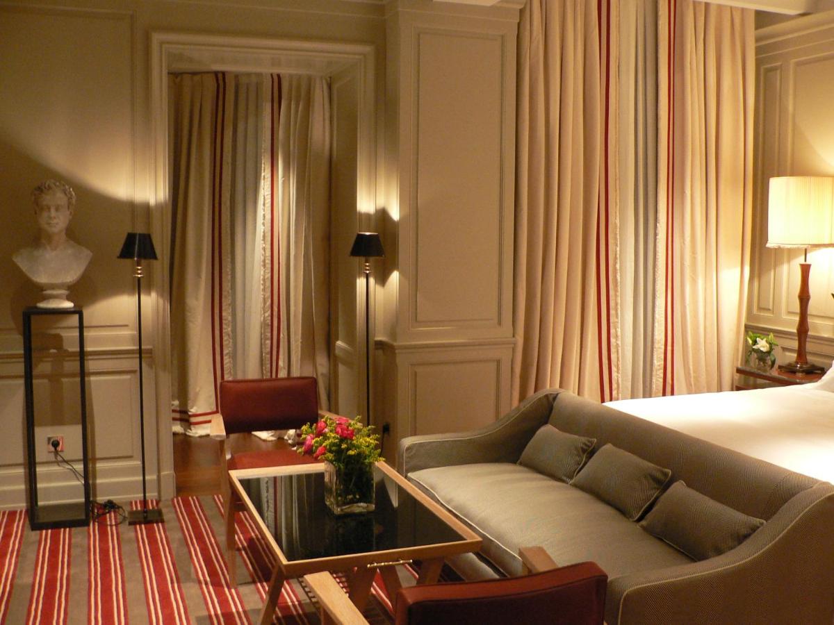 Coin salon dans l'établissement MARQUIS Faubourg Saint-Honoré