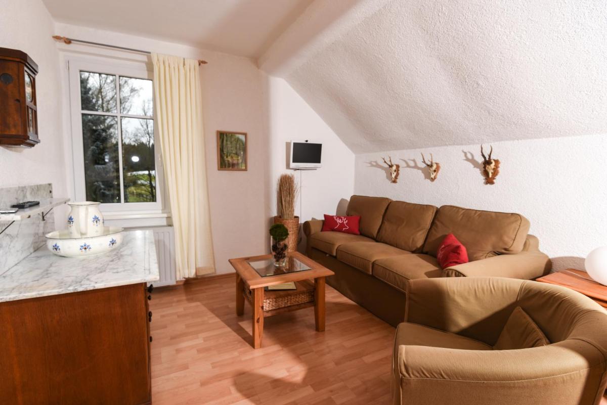 Jagdschloss Fahrenbühl Hotel Garni - Housity