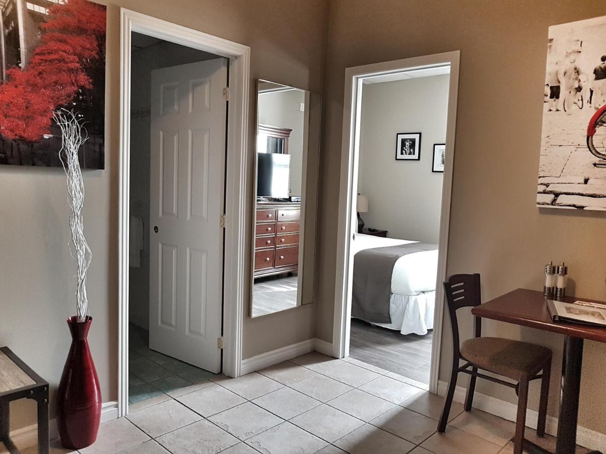 Cozy 1-Bedroom Suite #17 by Amazing Property Rentals - Housity