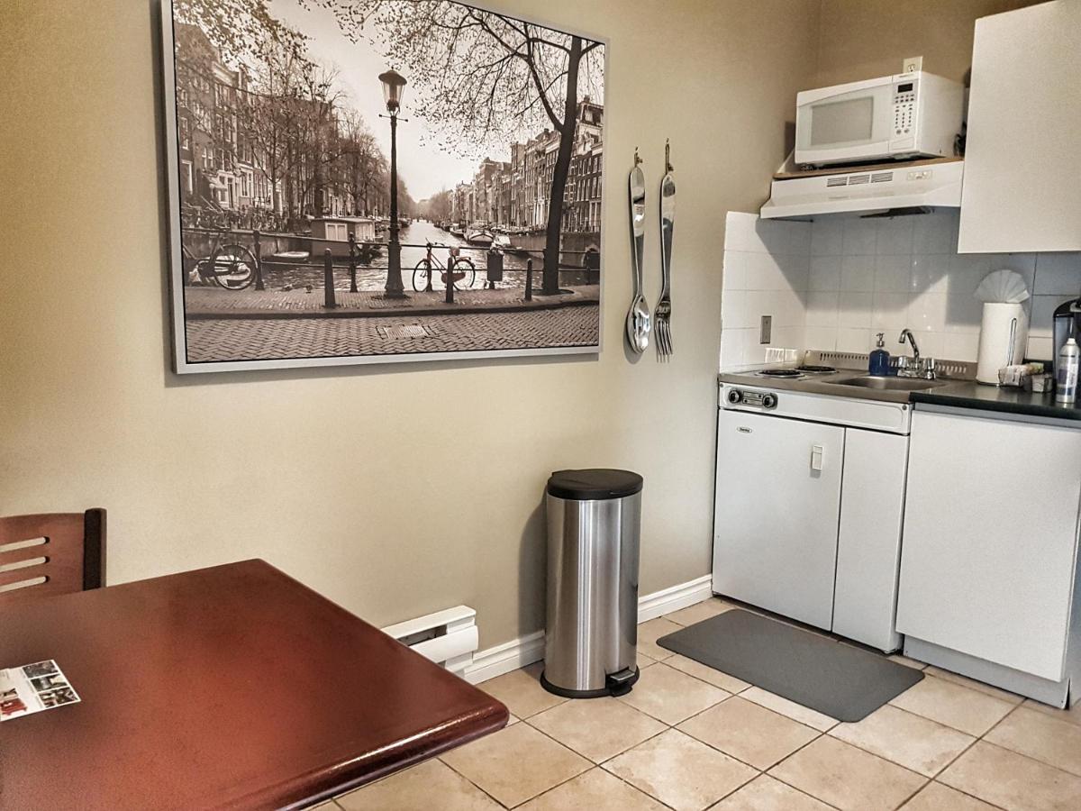 Cozy 1-Bedroom Suite #17 by Amazing Property Rentals - Housity