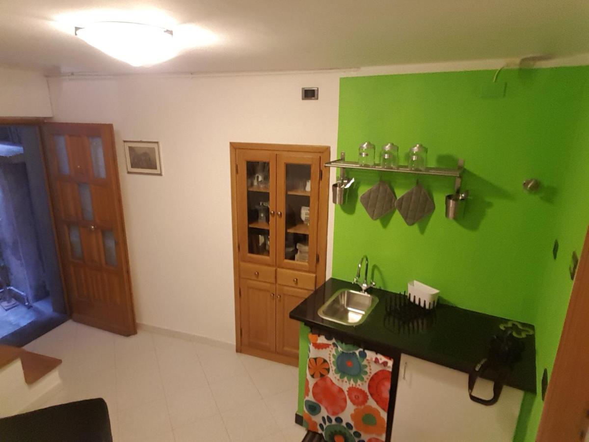 Guardando le stelle - Housity