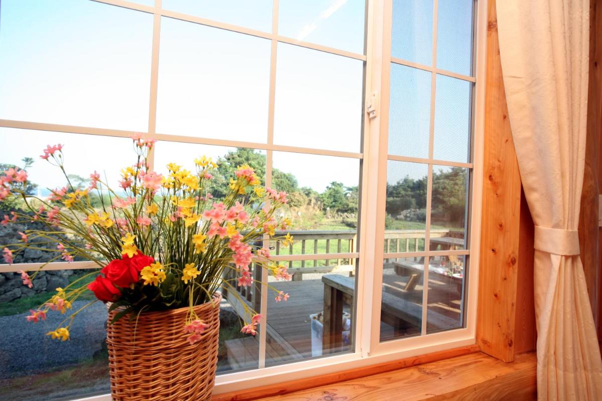 Jeju Bille Log Pension - Housity