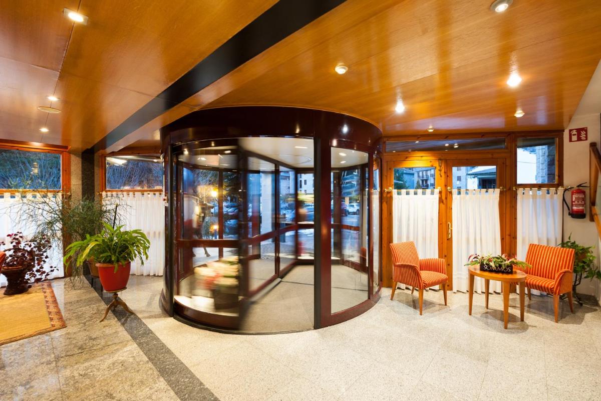 Zona de estar de SOMMOS Hotel Benasque Spa