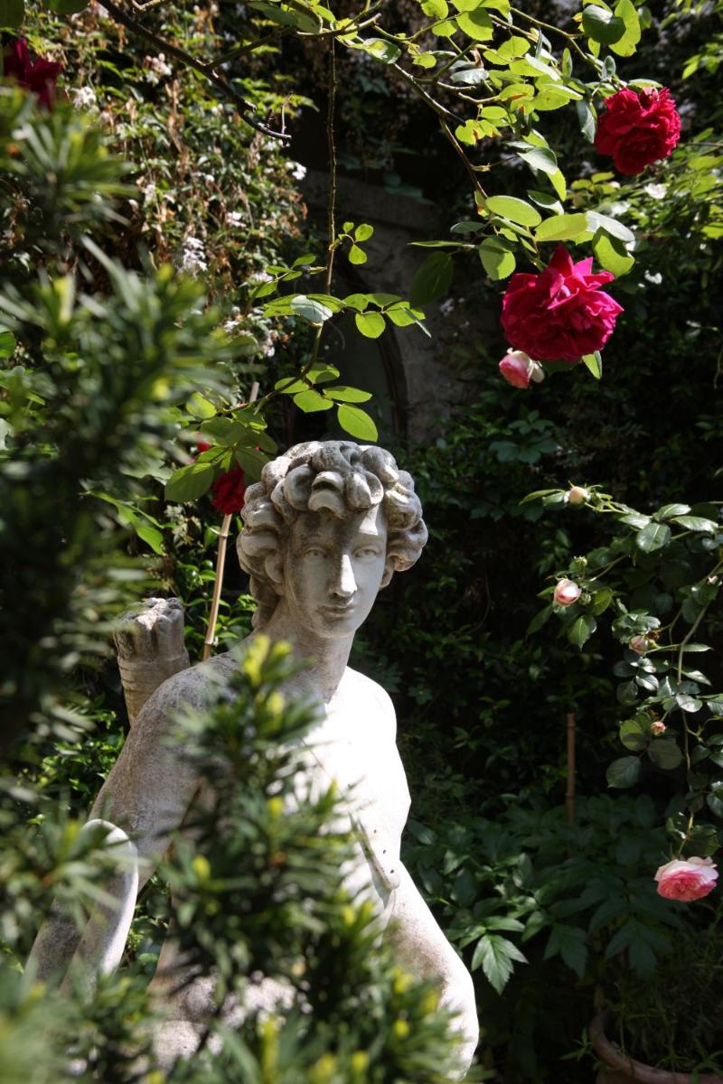 Jardin de l'établissement Jardins Secrets
