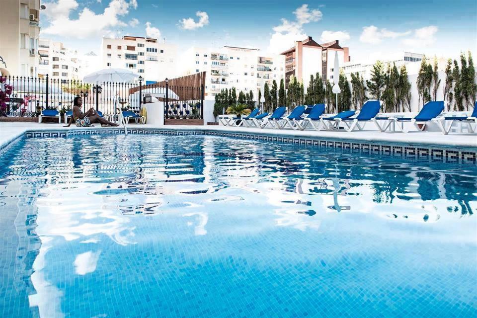 Hotel El Faro Marbella - Housity