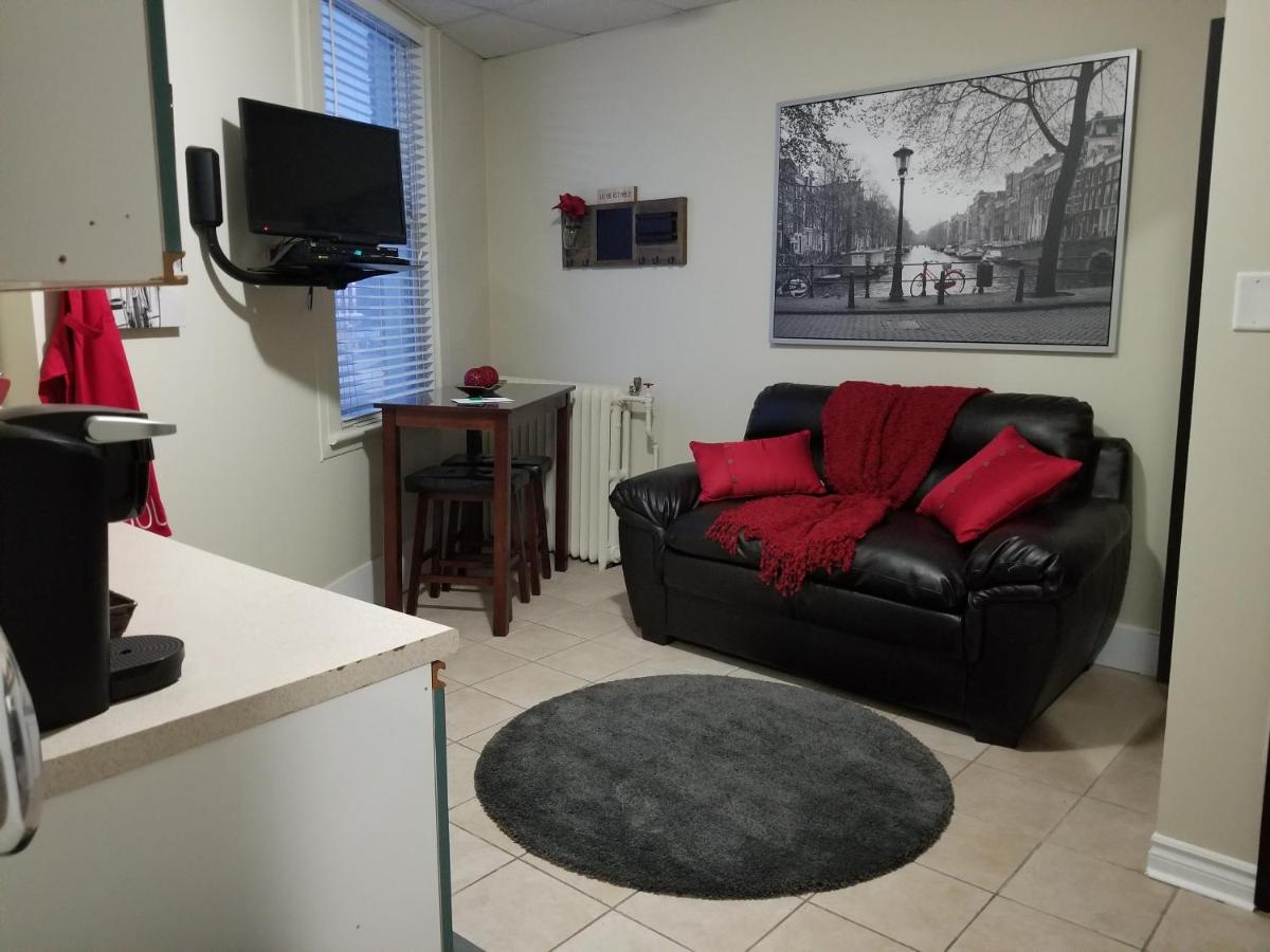 1-Bedroom Cozy Suite #26 by Amazing Property Rentals - Housity