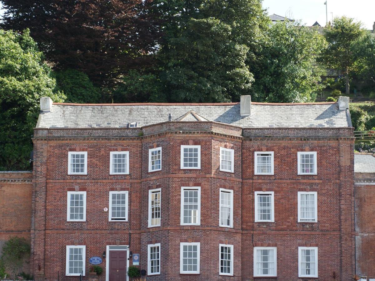 Jellicoe - Housity