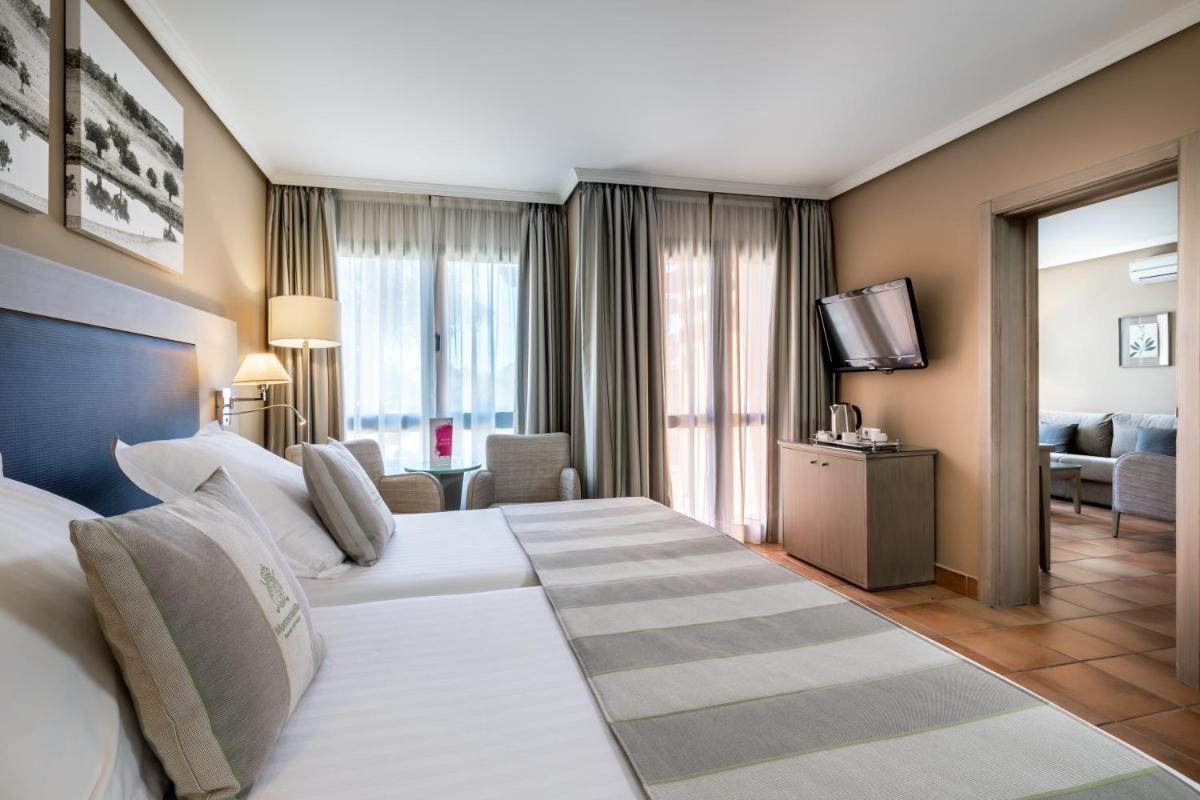 Cama o camas de una habitación en Barceló Montecastillo Golf