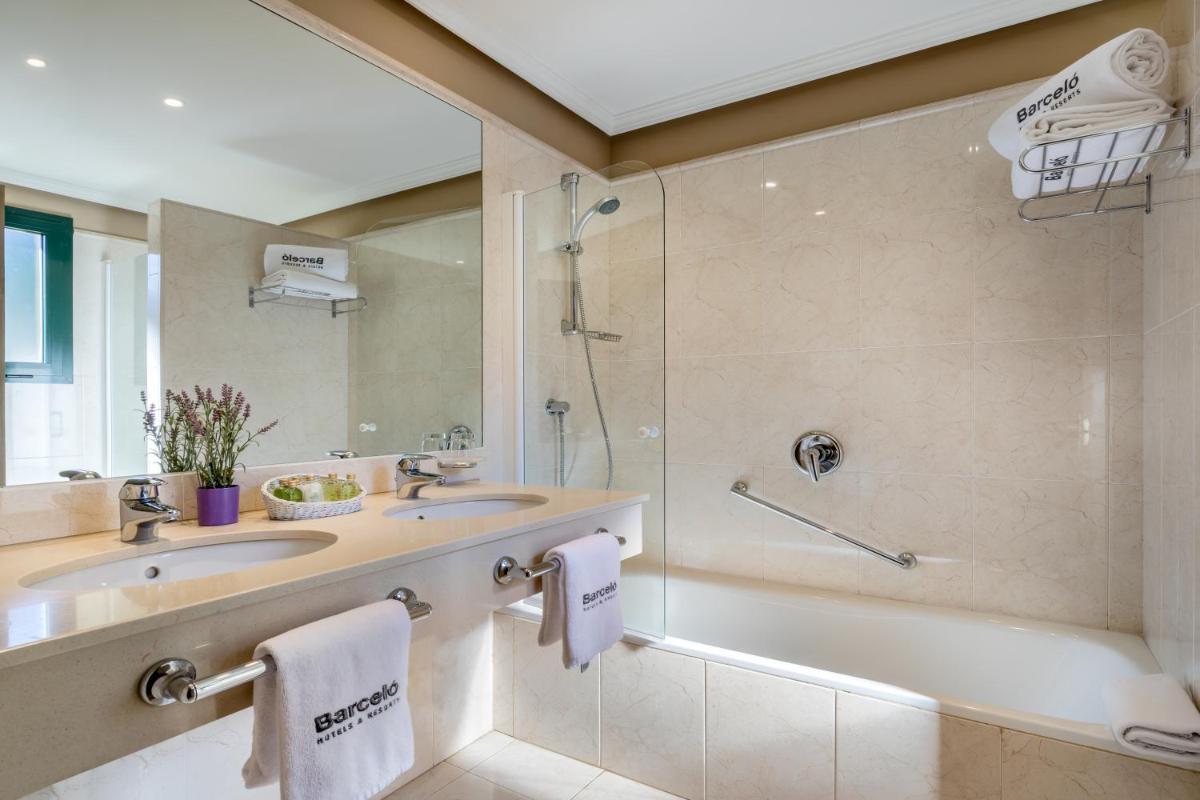Un baño de Barceló Montecastillo Golf