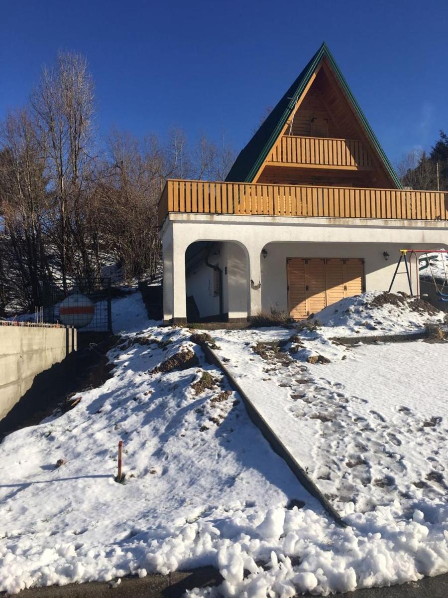 House with Pool and Sauna - Housity