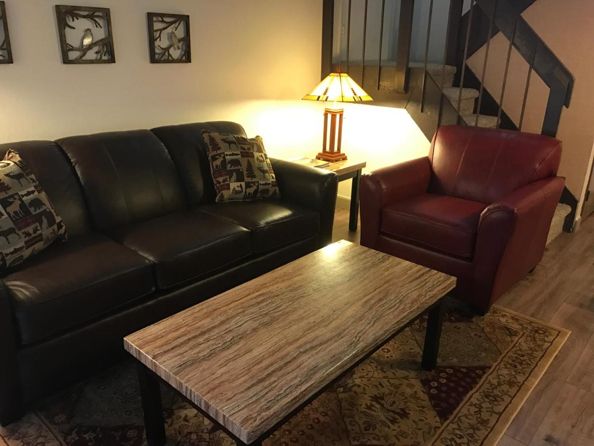 Yosemite Condominium - Housity