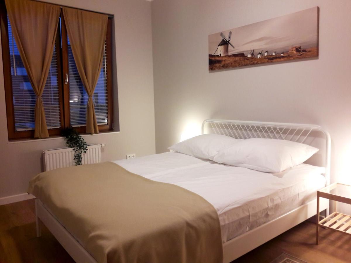 Modern & quiet in Royal Wilanów with AC and garage - Hizvo
