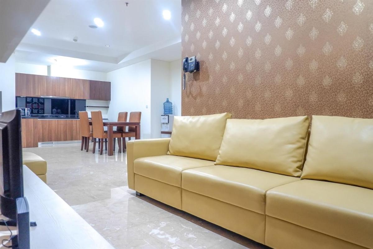 Affordable 2BR At L'Avenue Apartment By Travelio - Housity