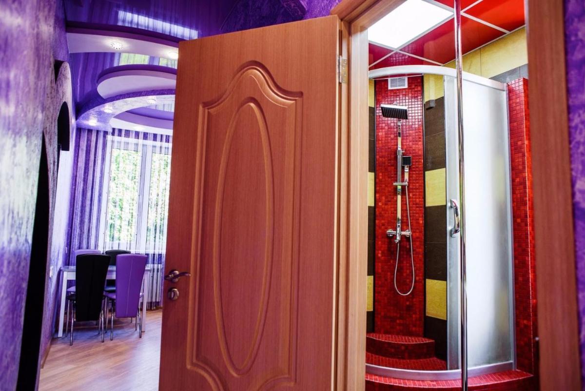 Kvartira dlia kratkosrochnogho prozhivaniia - Housity