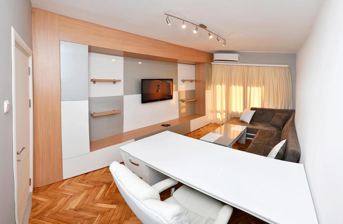 Chaika Apartment - Housity