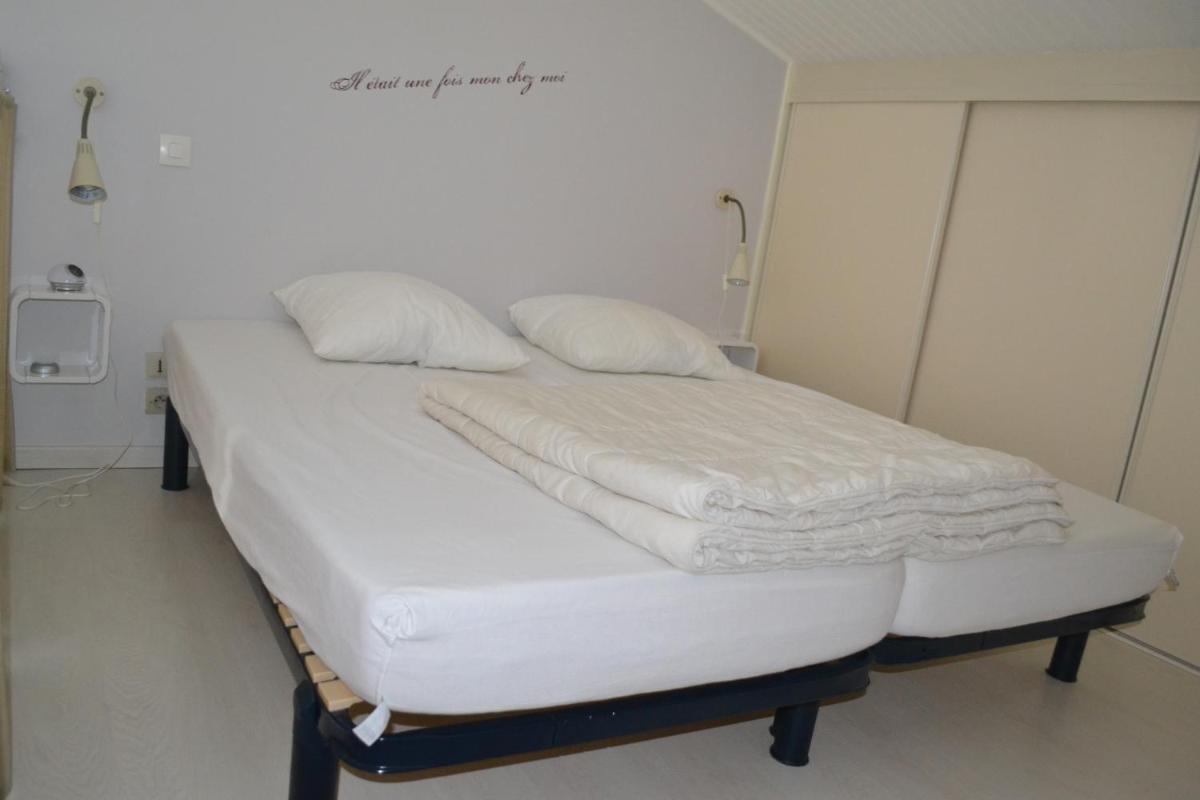 Au Pas Du Chateau - Housity